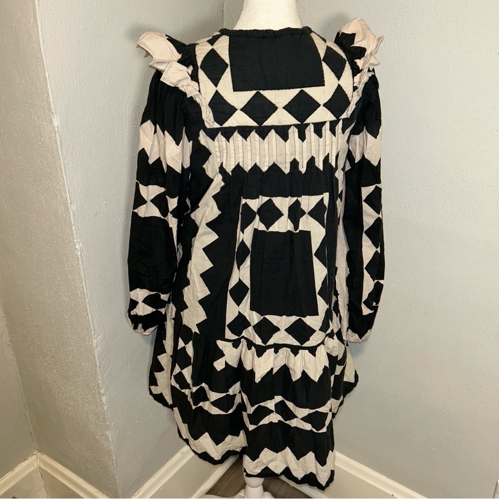 Sea New York Black and Cream Long Sleeve Dress - Picture 2 of 4